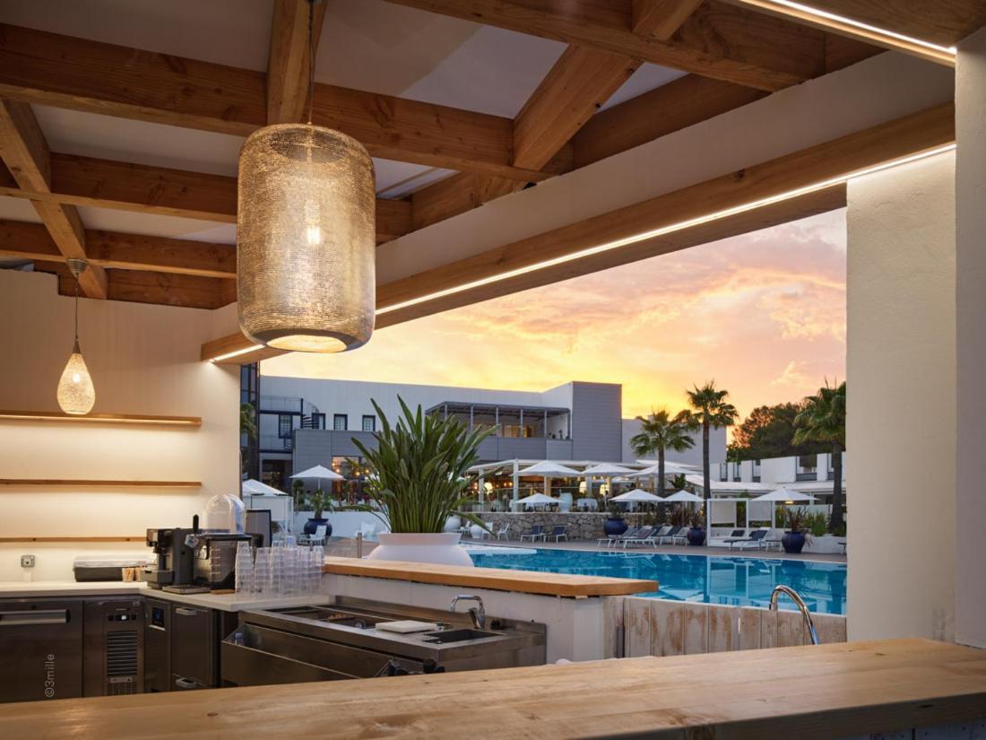 Mouratoglou Hotel & Resort Biot Buitenkant foto