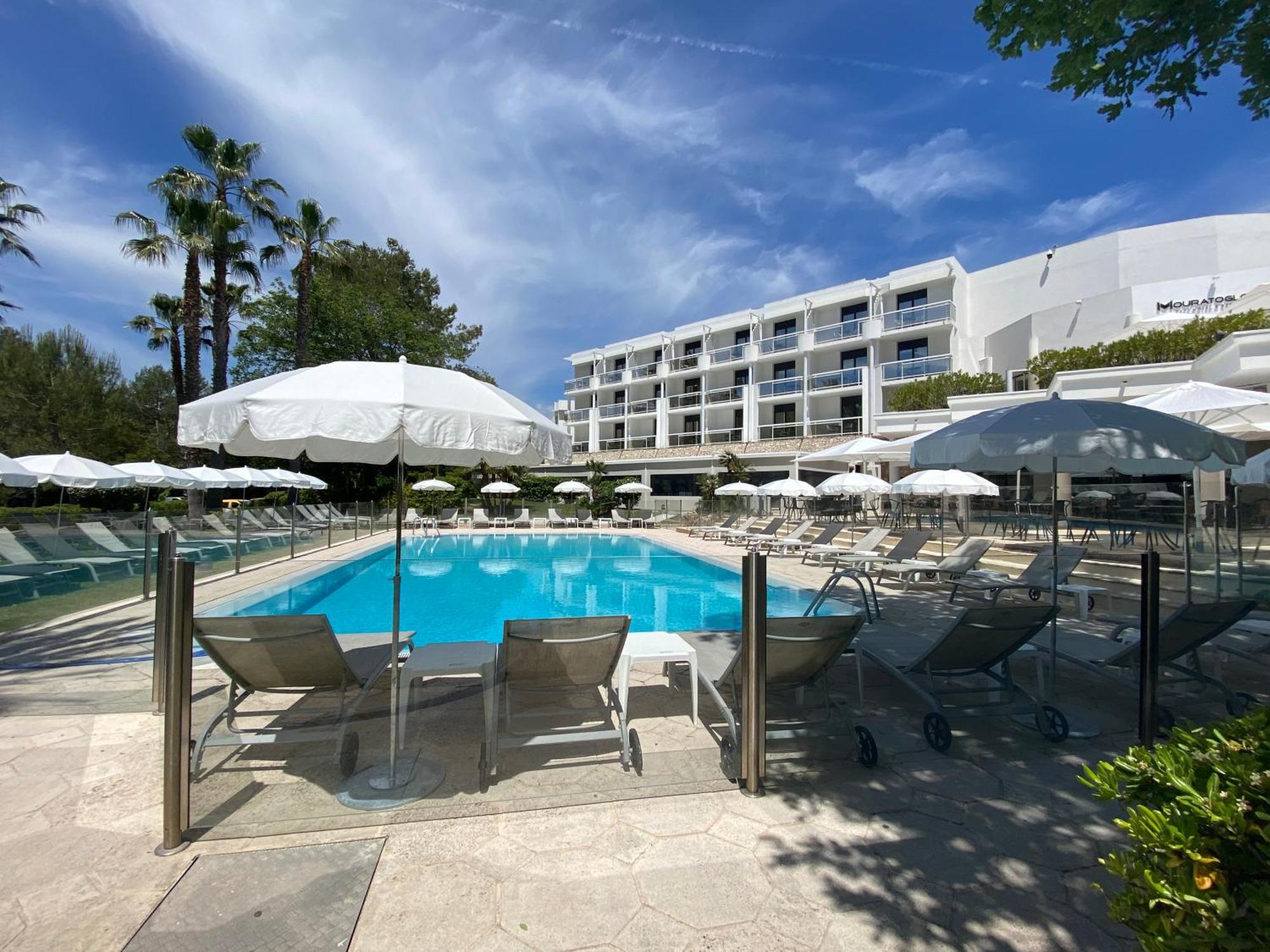 Mouratoglou Hotel & Resort Biot Buitenkant foto